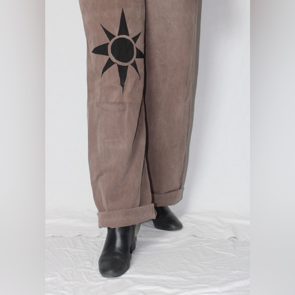 Wide Leg High Rise Brown Jeans with black sun design - Picture 7 of 10